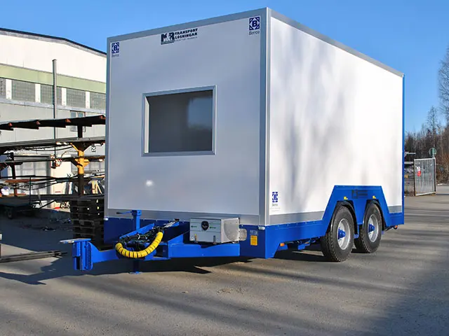 Bygelvagn med täckt container